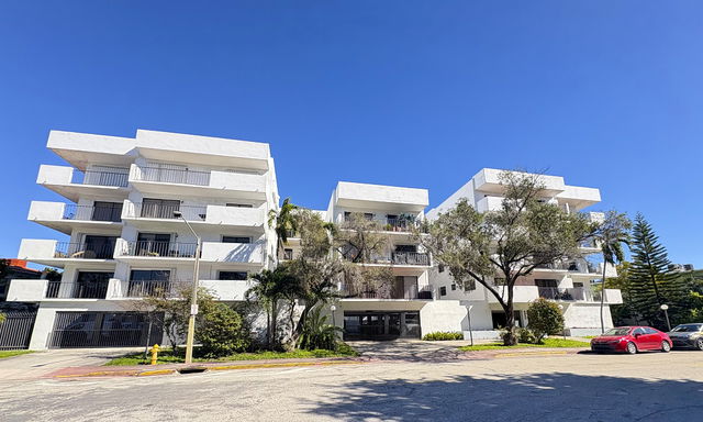 Abbot by the Sea Condo photo 2